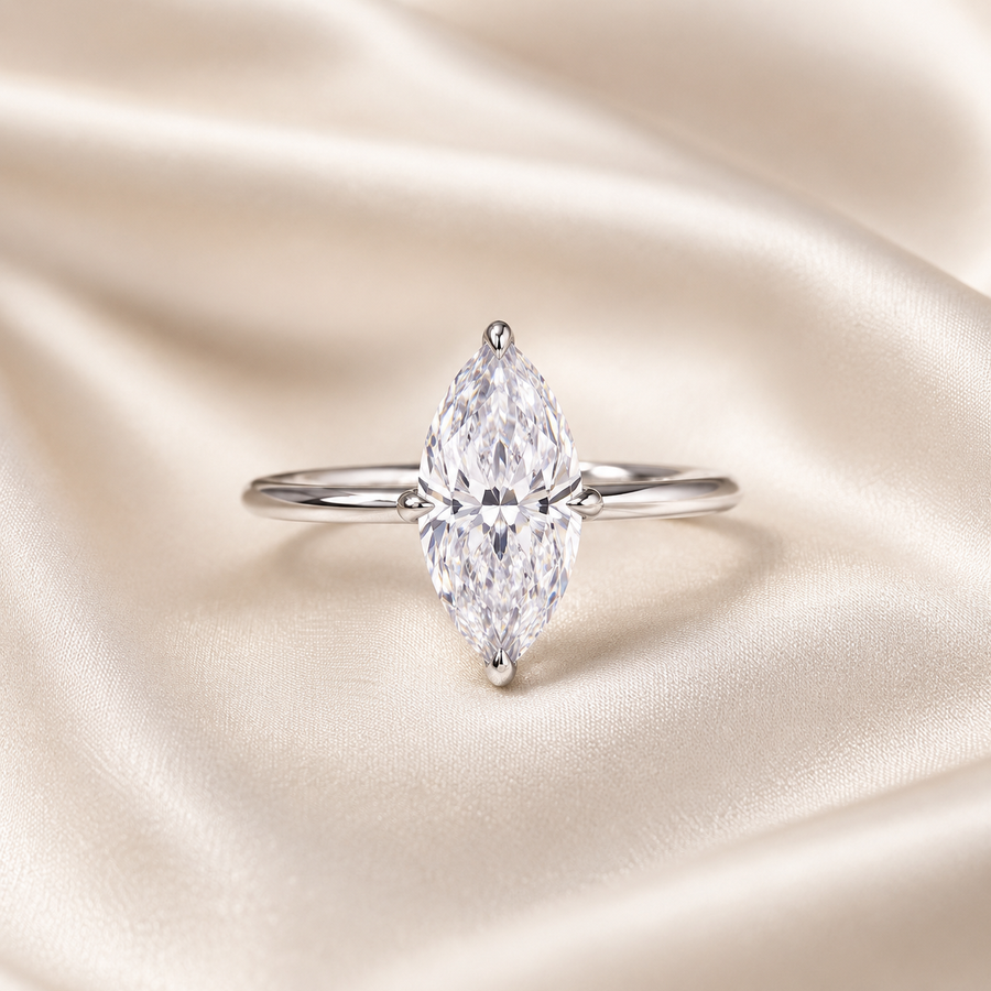 Graceful Edge Moissanite Ring moissanite ring in S925 sterling silver - main product photo for ILU520 jewelry gifts