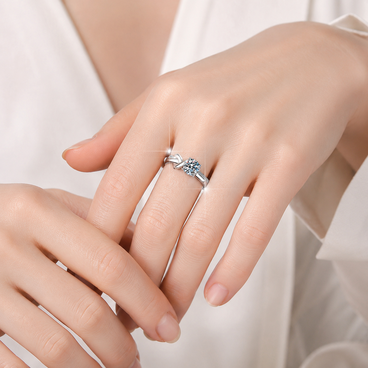Eternal Knot Moissanite Ring moissanite ring in S925 sterling silver - gift-ready product detail for ILU520 jewelry gifts